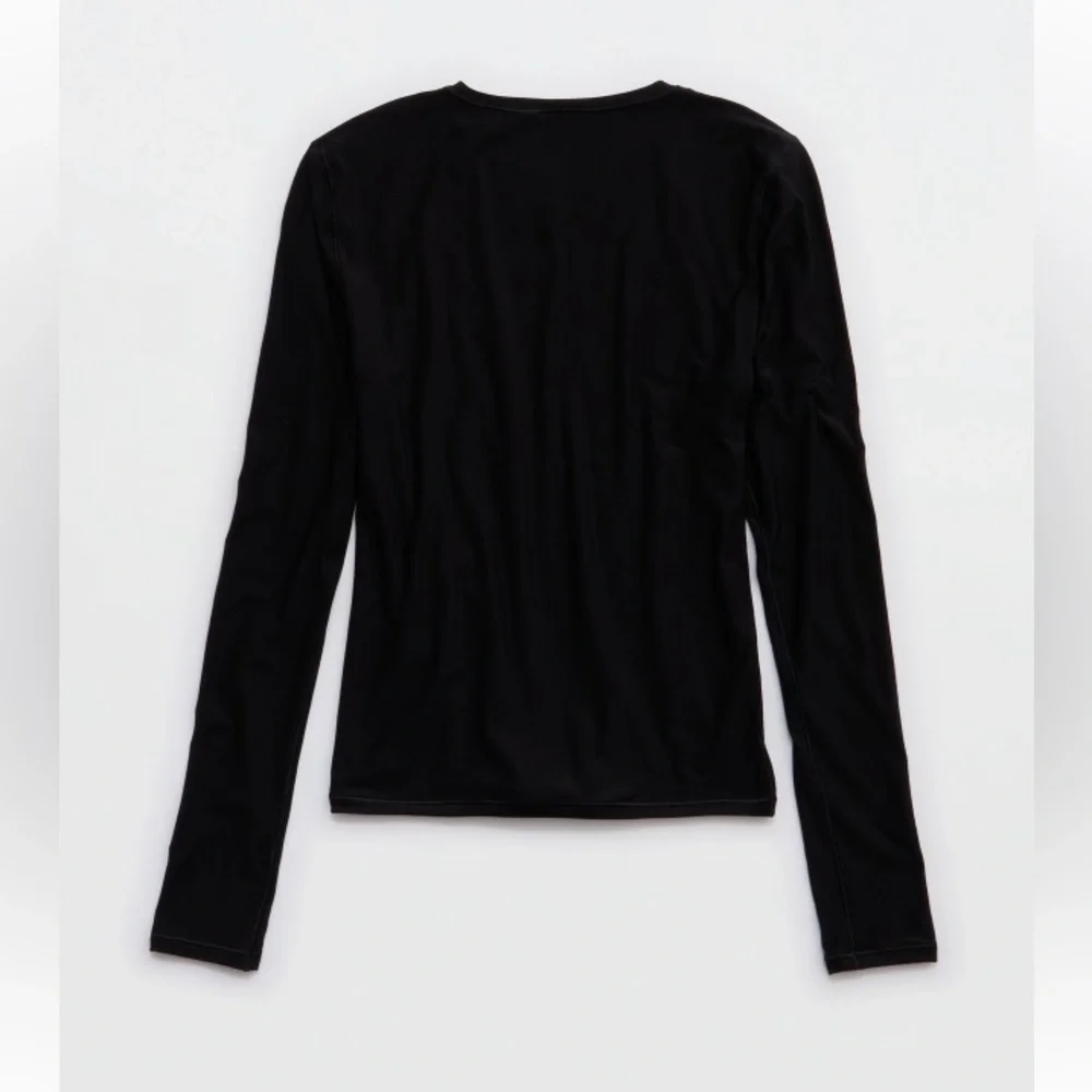 NWT Aerie SMOOTHEZ Long Sleeve Crew T-Shirt in True Black Sz XS. - Picture 10 of 10